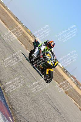 media/Mar-07-2022-Fun Track Dayz (Mon) [[9cc4a7dca7]]/Novice Group/145pm (Grapevine)/